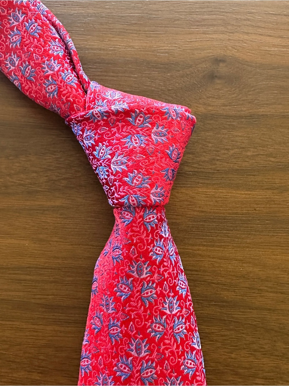 Holland & Sherry Red Paisley Silk Tie - Classic Formal Accessory